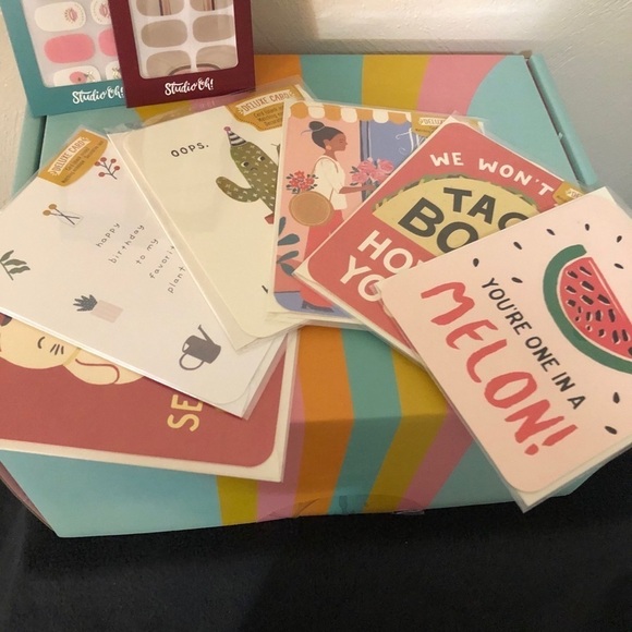 Francesca’s Gift Box - Picture 8 of 12